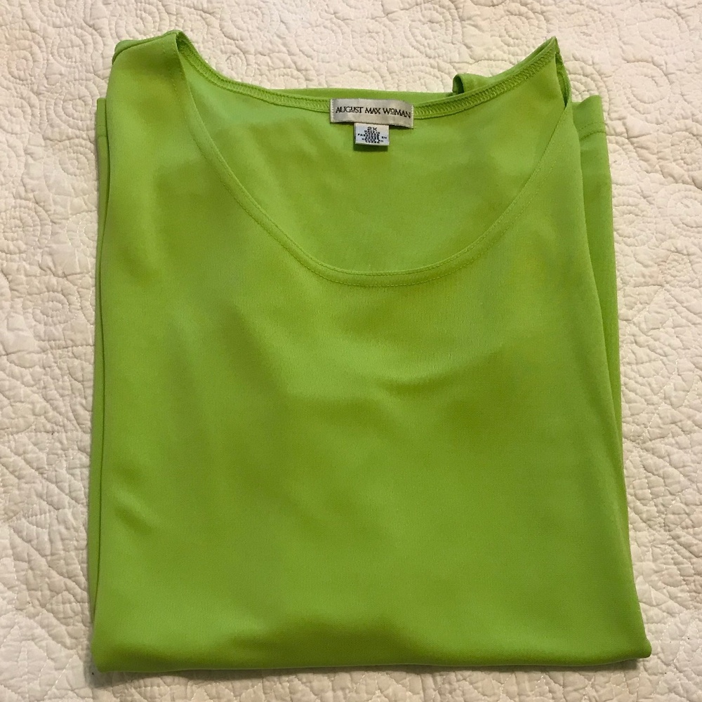 August Max Woman slinky lime green round neck tank / shell (2X)